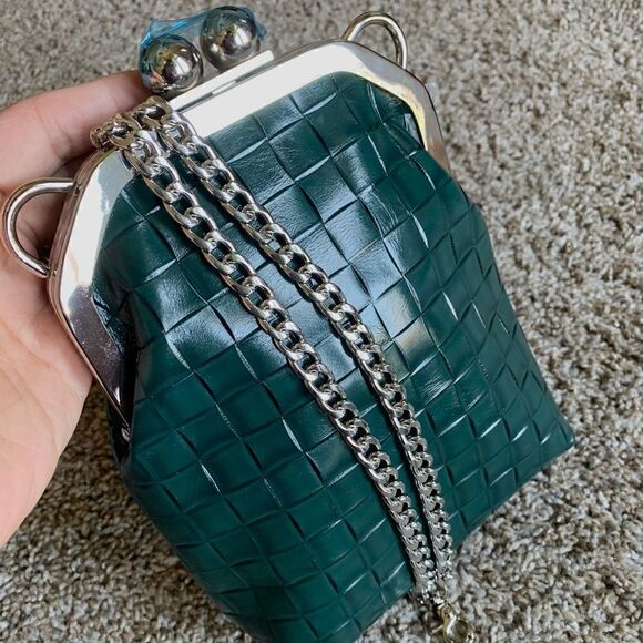 Handmade Genuine Embossed Leather Purse /Push Lock Crossbody/Shoulder bag - Picture 13 of 16